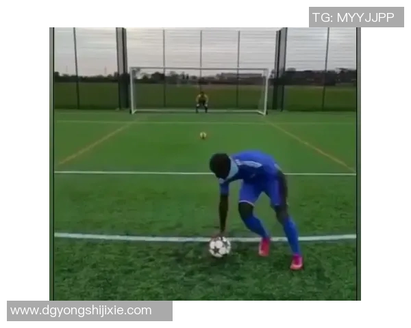 当足球明星遇上搞笑剧场：一场关于荣耀与荒诞的讽刺之旅