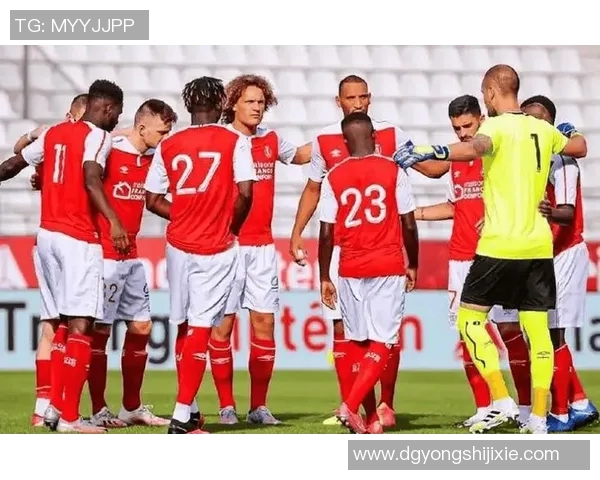 尼奥尔与特鲁瓦的精彩对决揭示法甲联赛的竞争激烈与球队实力较量